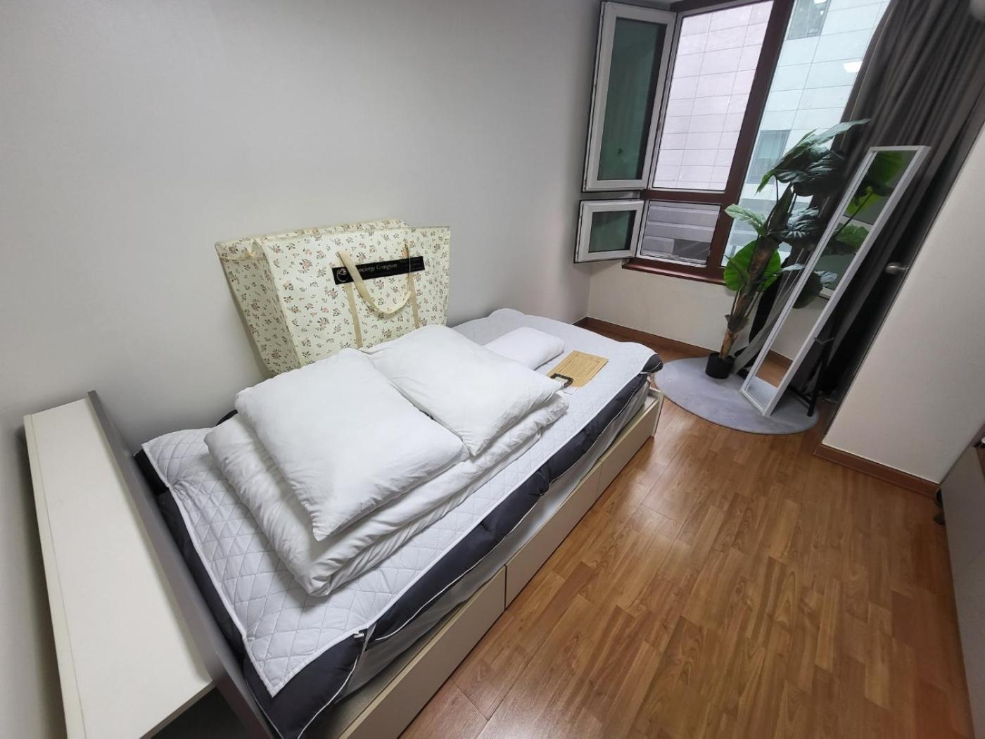 2-2401 #gangnam Stn, 5-min #yeoksam Stn, 3-min #ott #concierge Gangnam Managed * Seul