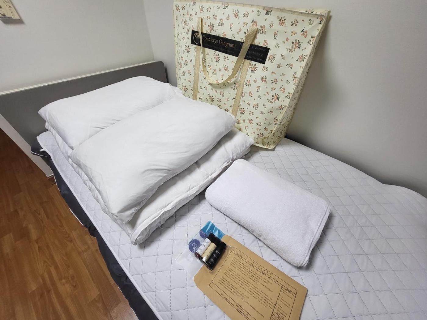 2-2401 #gangnam Stn, 5-min #yeoksam Stn, 3-min #ott #concierge Gangnam Managed Appartamento *