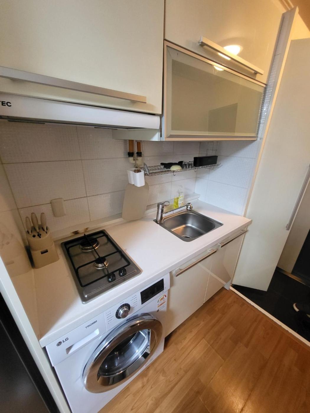 2-2401 #gangnam Stn, 5-min #yeoksam Stn, 3-min #ott #concierge Gangnam Managed * Seoul