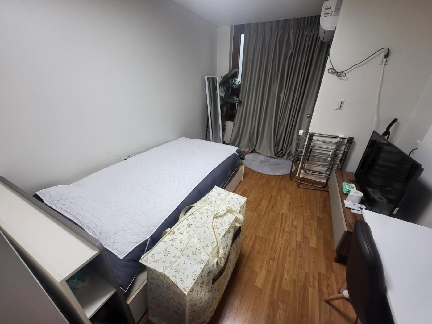 Apartment 2-2401 #gangnam Stn, 5-min #yeoksam Stn, 3-min #ott #concierge Gangnam Managed Seoul